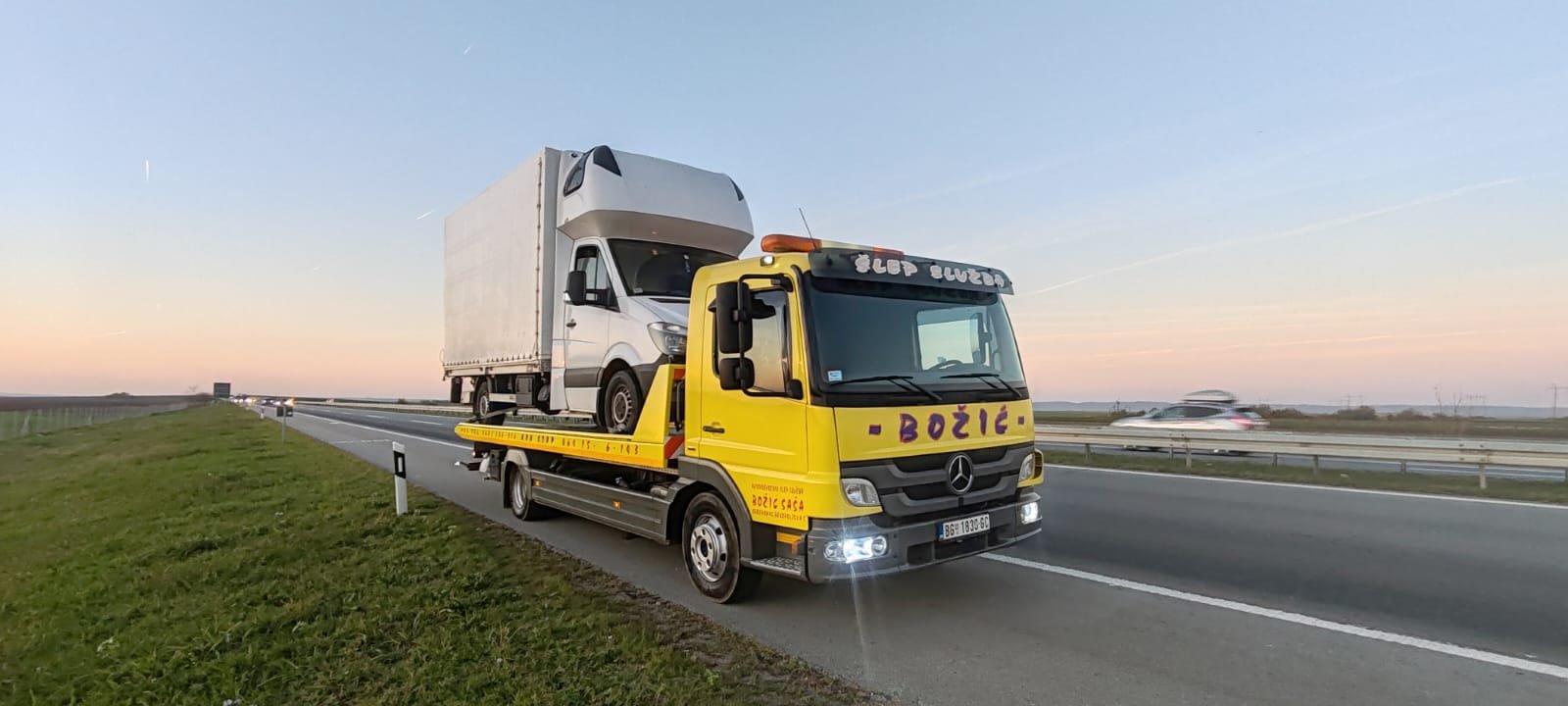 Šlep služba Božić